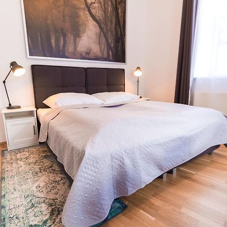 Apartment Familienplatz I Contactless Check-In Wien Eksteriør billede